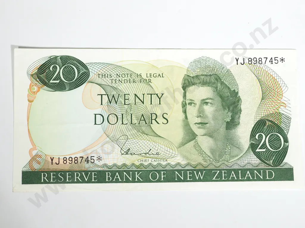 RESERVE BANK OF NEW ZEALAND TWENTY DOLLARS STAR HARDIE T1 EF Image 1++