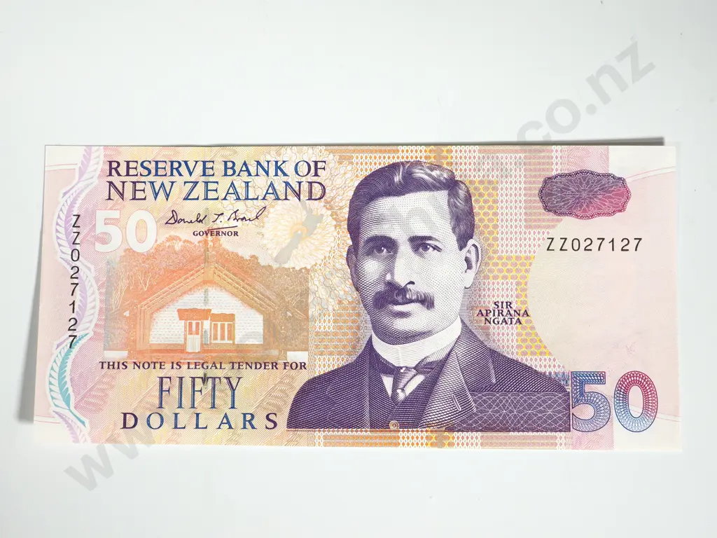 RESERVE BANK OF NEW ZEALAND FIFTY DOLLARS ZZ BRASH T II UNC Image 1++
