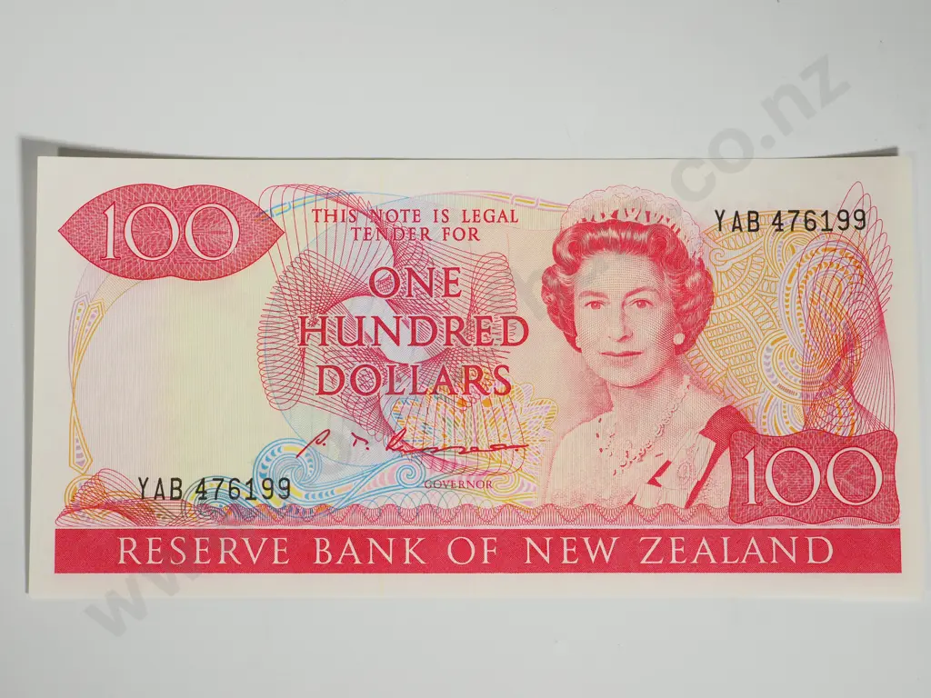 RESERVE BANK OF NEW ZEALAND ONE HUNDRED DOLLARS RUSSELL UNC Image 1++