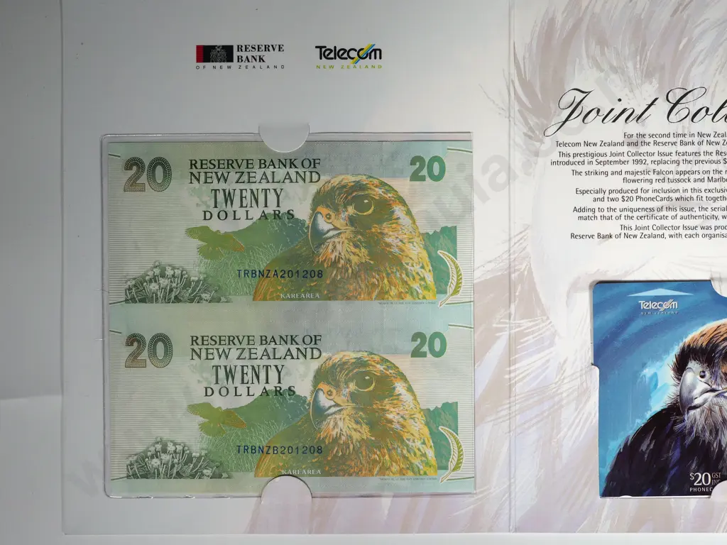 1997 UNCUT PAIR OF TWENTY DOLLARS + 2 X $20 PHONECARDS PACK Image 1++