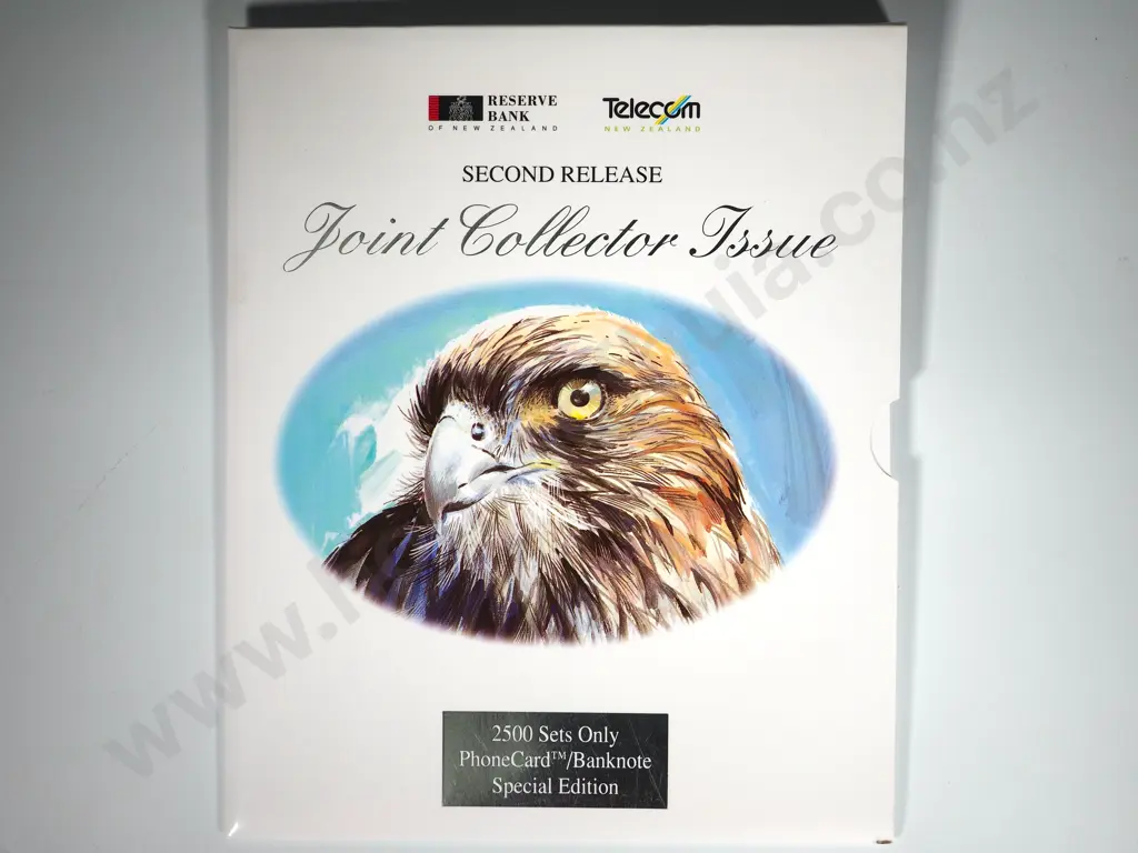 1997 UNCUT PAIR OF TWENTY DOLLARS + 2 X $20 PHONECARDS PACK Image 1++