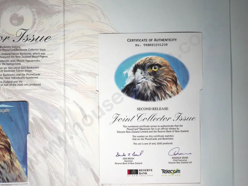 1997 UNCUT PAIR OF TWENTY DOLLARS + 2 X $20 PHONECARDS PACK Image 1++