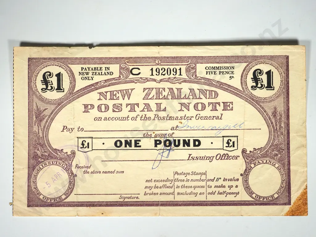 NEW ZEALAND POSTAL NOTE FOR ONE POUND 1966 Image 1++