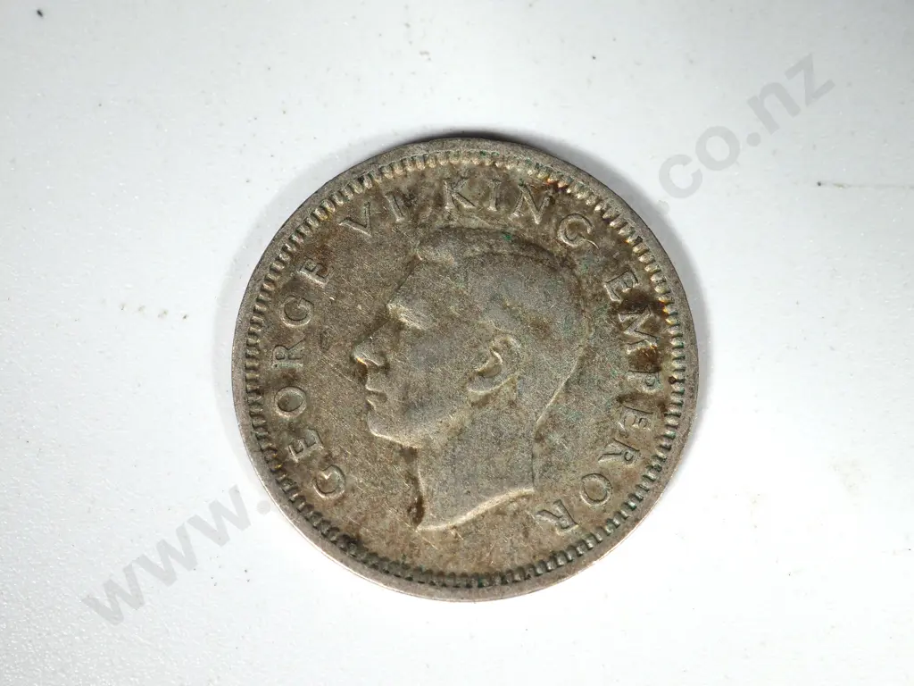 30 X 1942 ONE DOT THREEPENCES AVE Image 1++