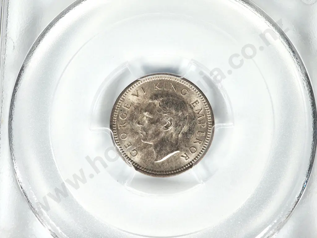 1942 ONE DOT THREEPENCE UNC MS63 Image 1++