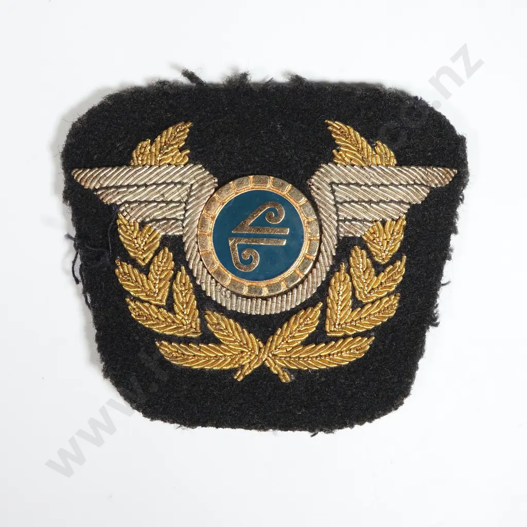 Bullion NAC Pilots Cap Badge - Scarce  Image 1++