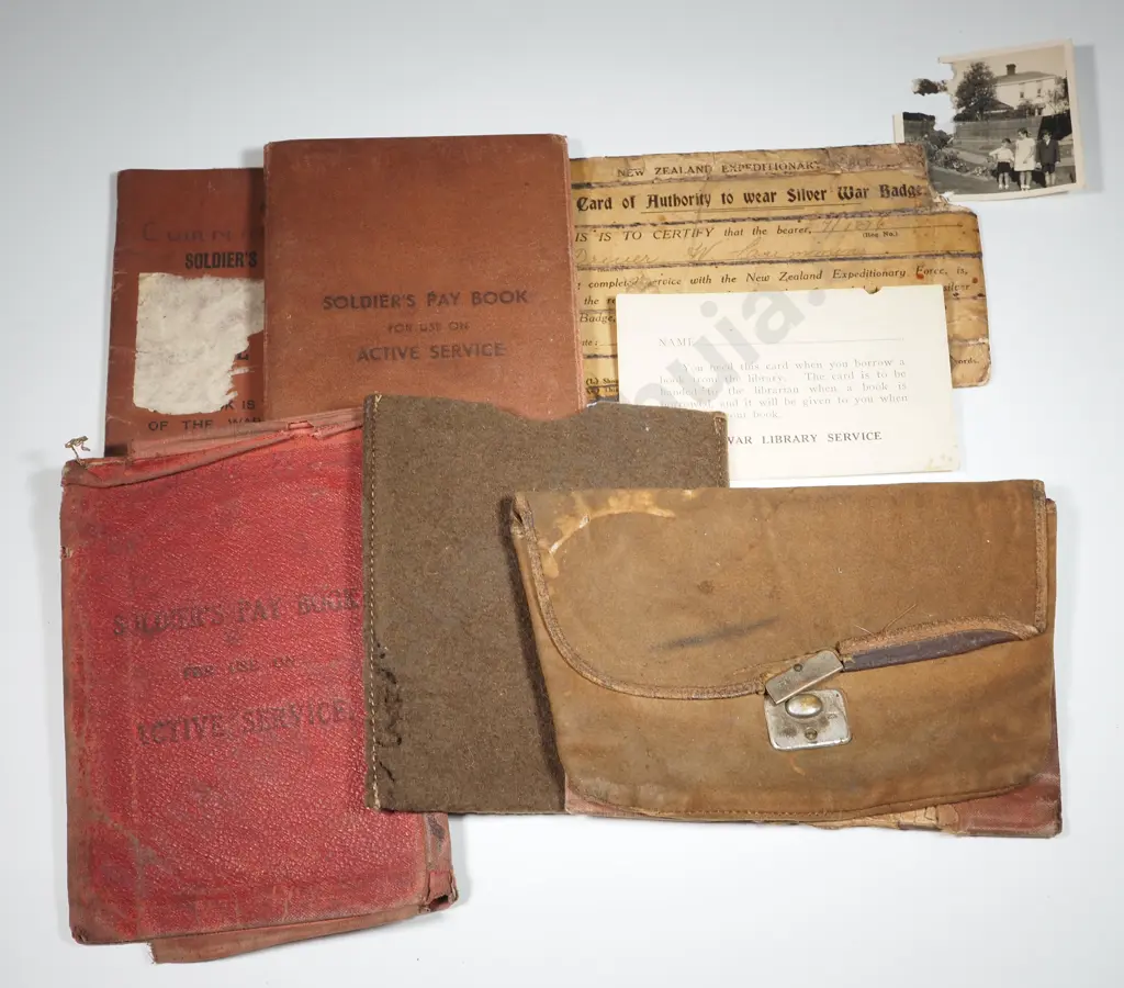 Assorted New Zealand WW1/2 Paybooks / Silver War Badge Authority to Wear Slip - Some Damaged Image 1++