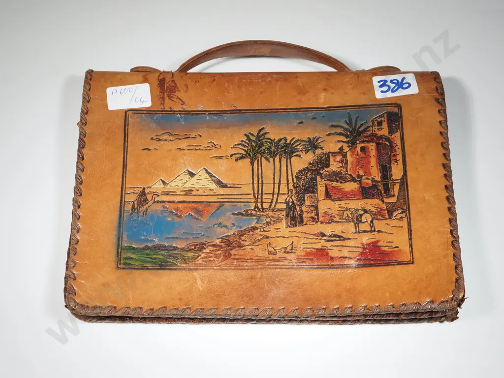 Small Egyptian Leather Purse. Image 1++
