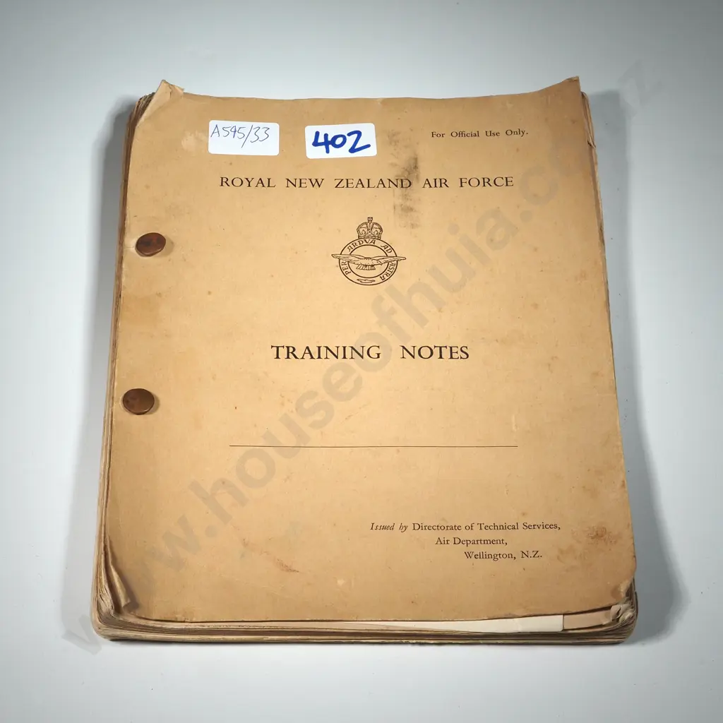 Vintage Royal New Zealand Airforce Engineering Training Notes  Image 1++