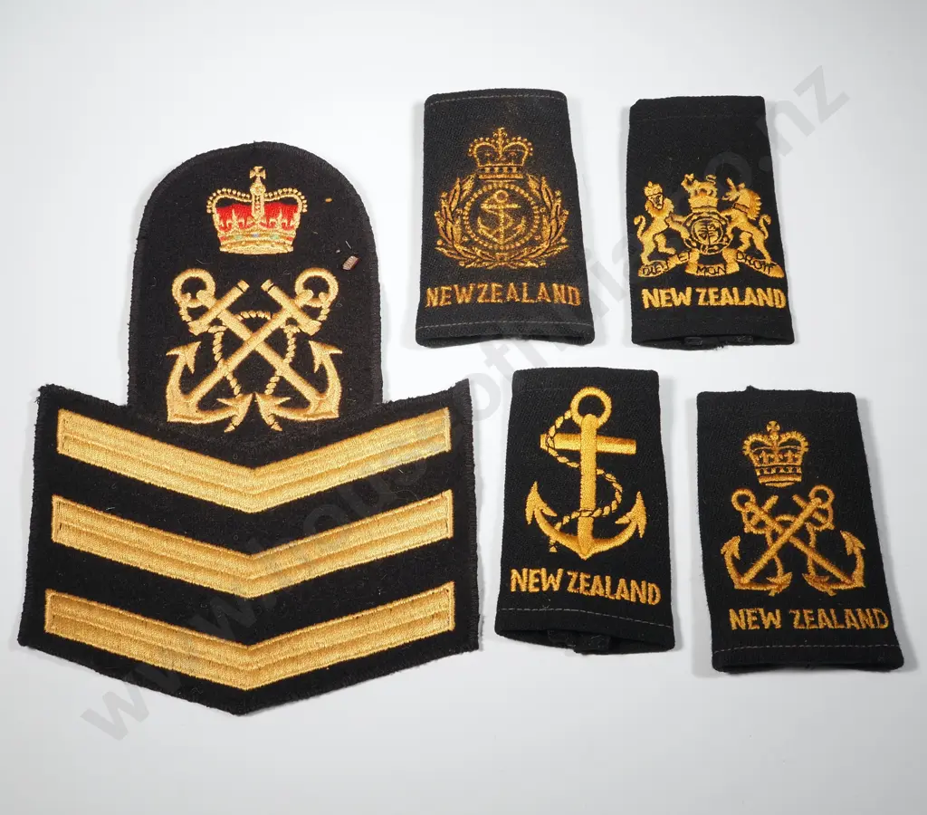 Lot of Five NZ Navy Epaulets & Rank Chevrons. Image 1++