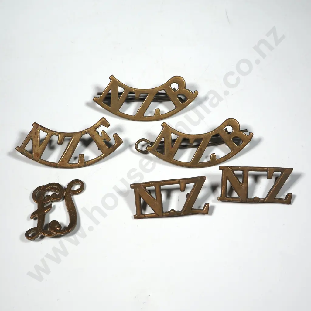 Six New Zealand Shoulder Titles. Image 1++