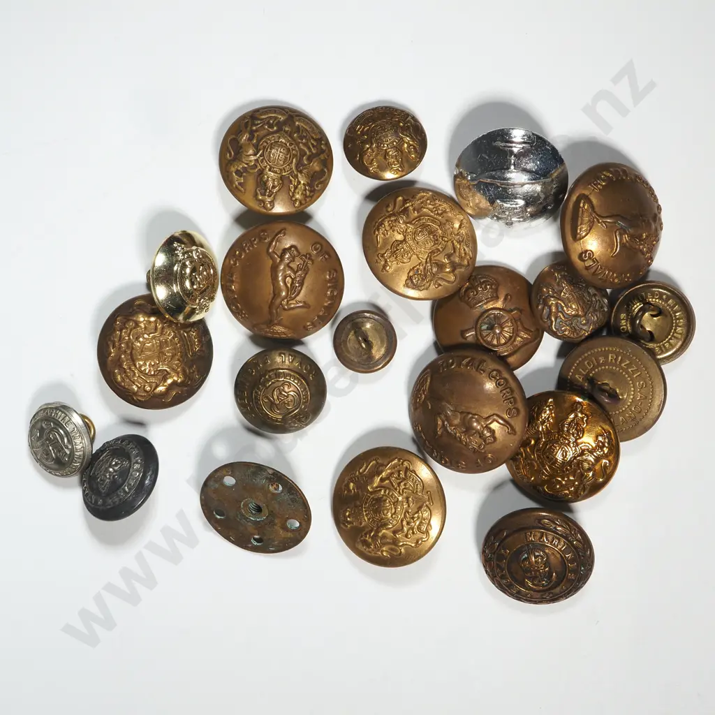 Miscellaneous English Military Buttons. Image 1++