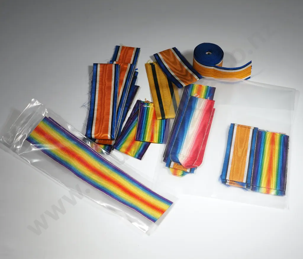 WWI Original Medal Ribbon. Image 1++