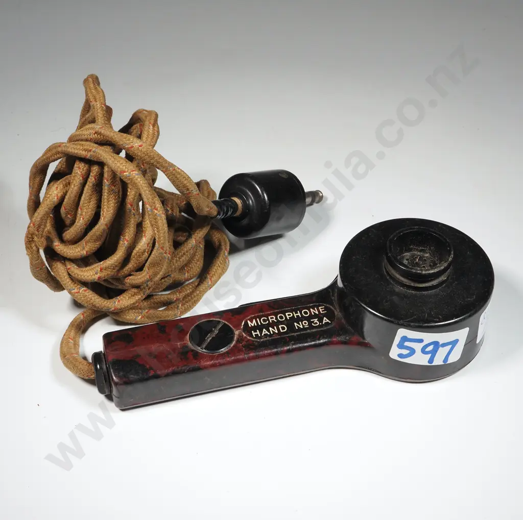 WWII Microphone No 3A. Image 1++