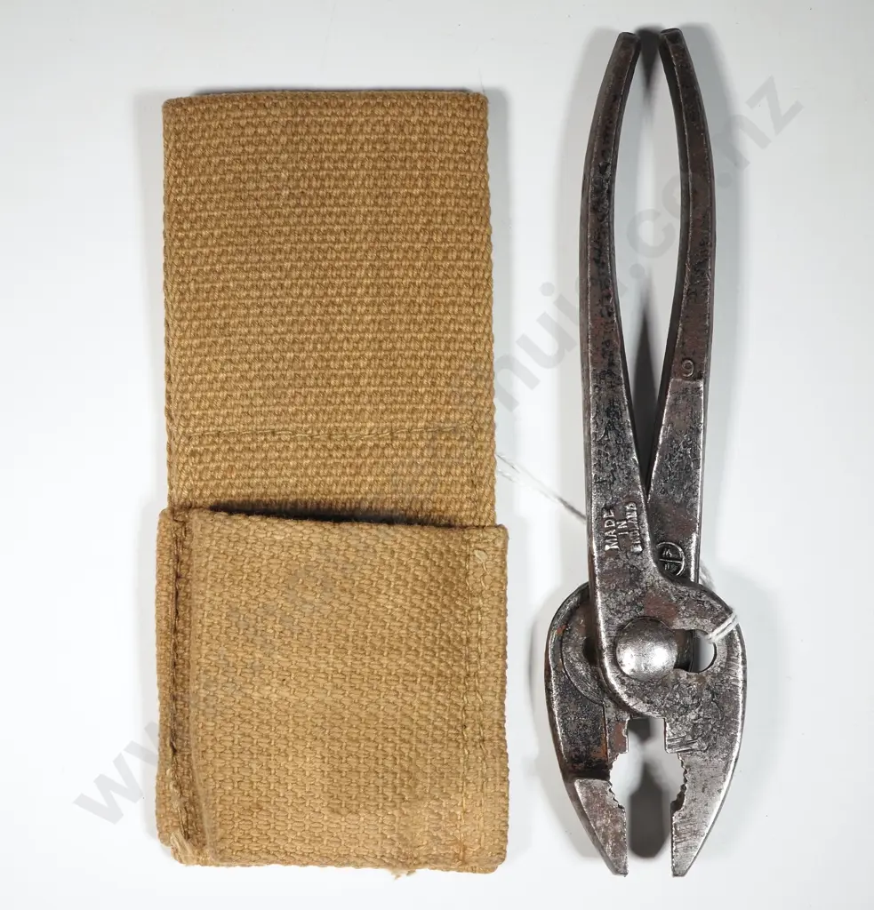 Unidentified English Pliers w 1942 Webbing Pouch. Image 1++