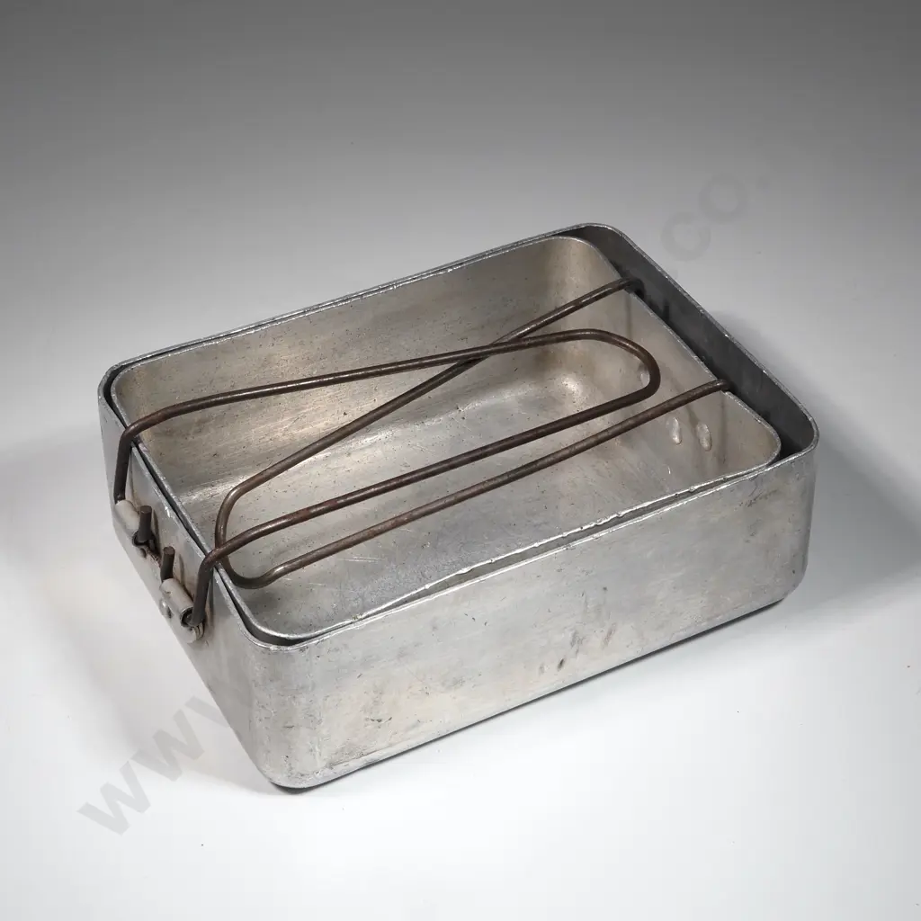 WWII Two Piece Aluminium Mess Kit. Image 1++