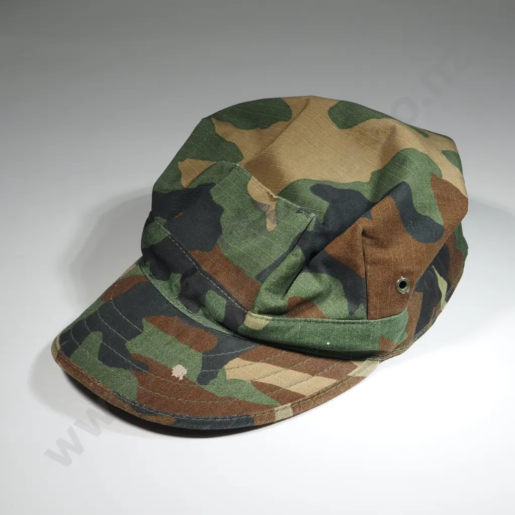U.S. Marine Corps Camouflage Cap - 1988. Image 1++