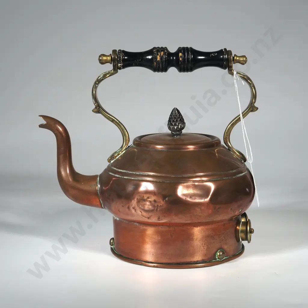 Vintage Electric Copper & Brass Kettle with Wooden Handles & Finial.  Image 1++