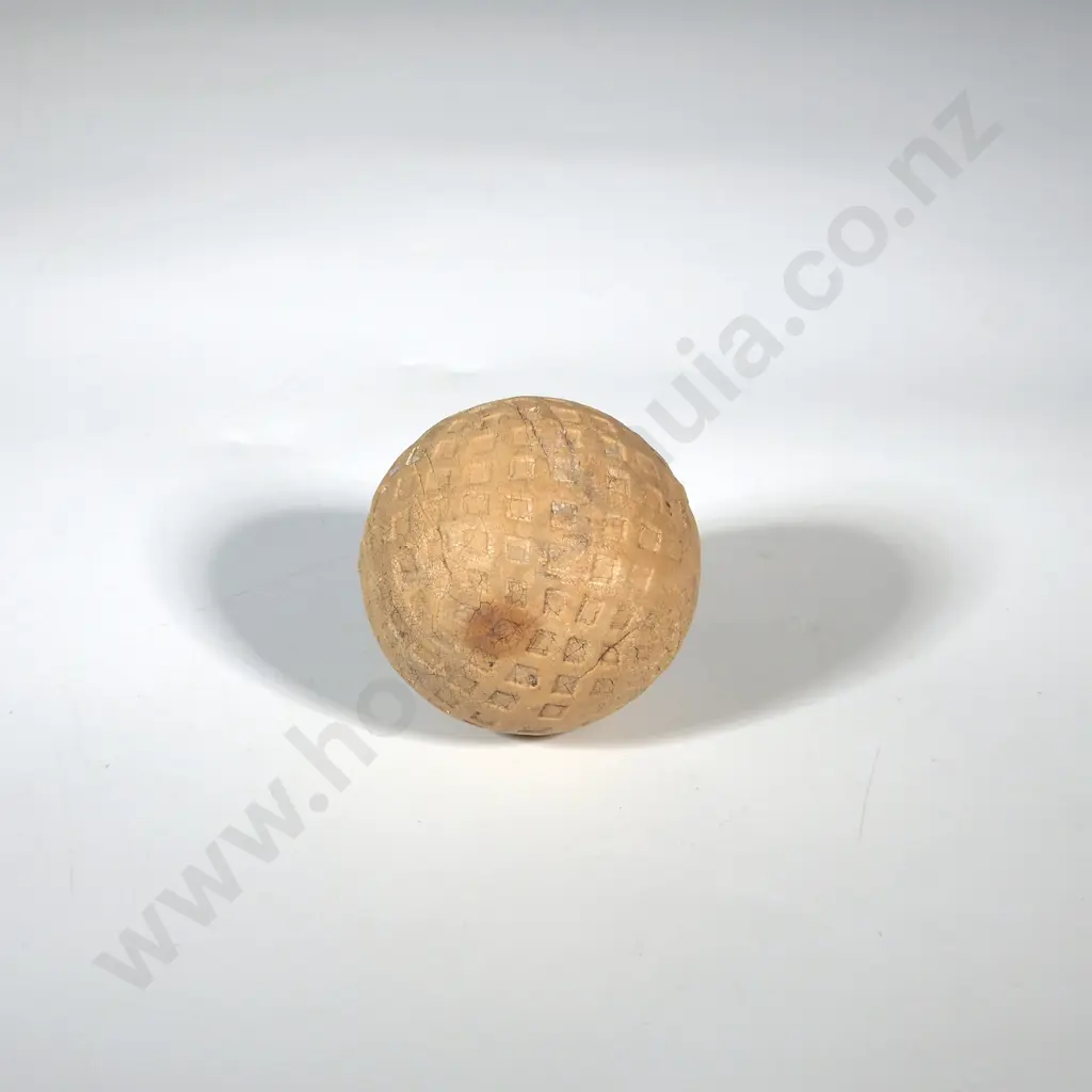 Vintage Gutta Percha  Mesh Golf Ball Image 1++
