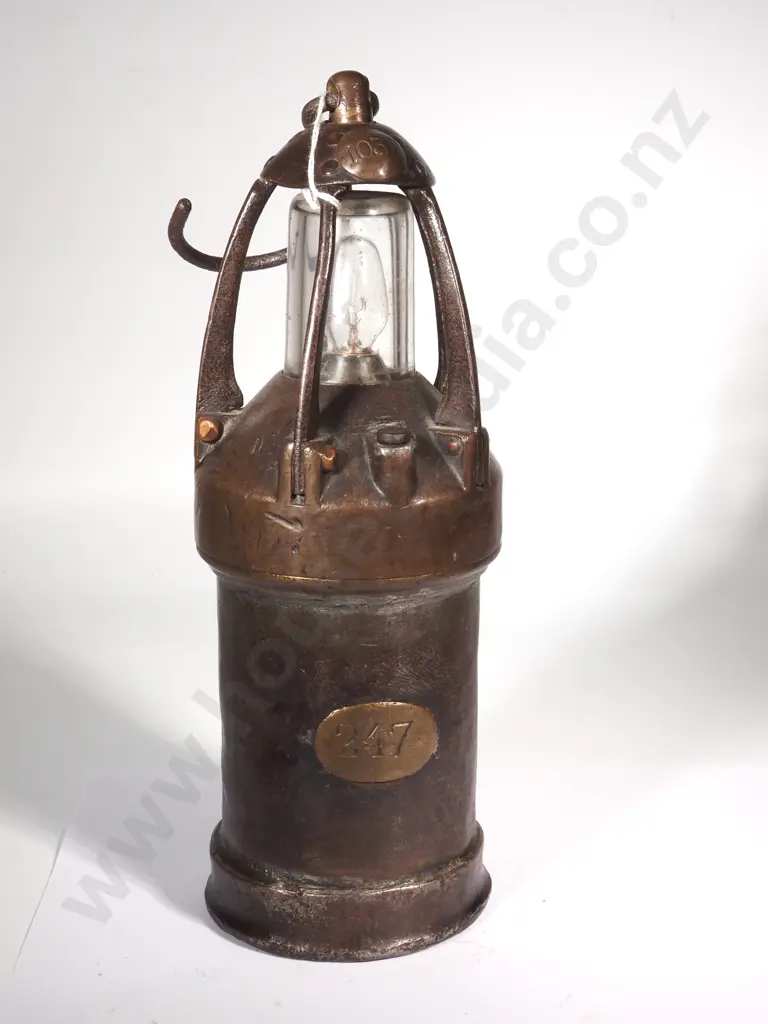 Bronze Miner's Lamp Image 1++