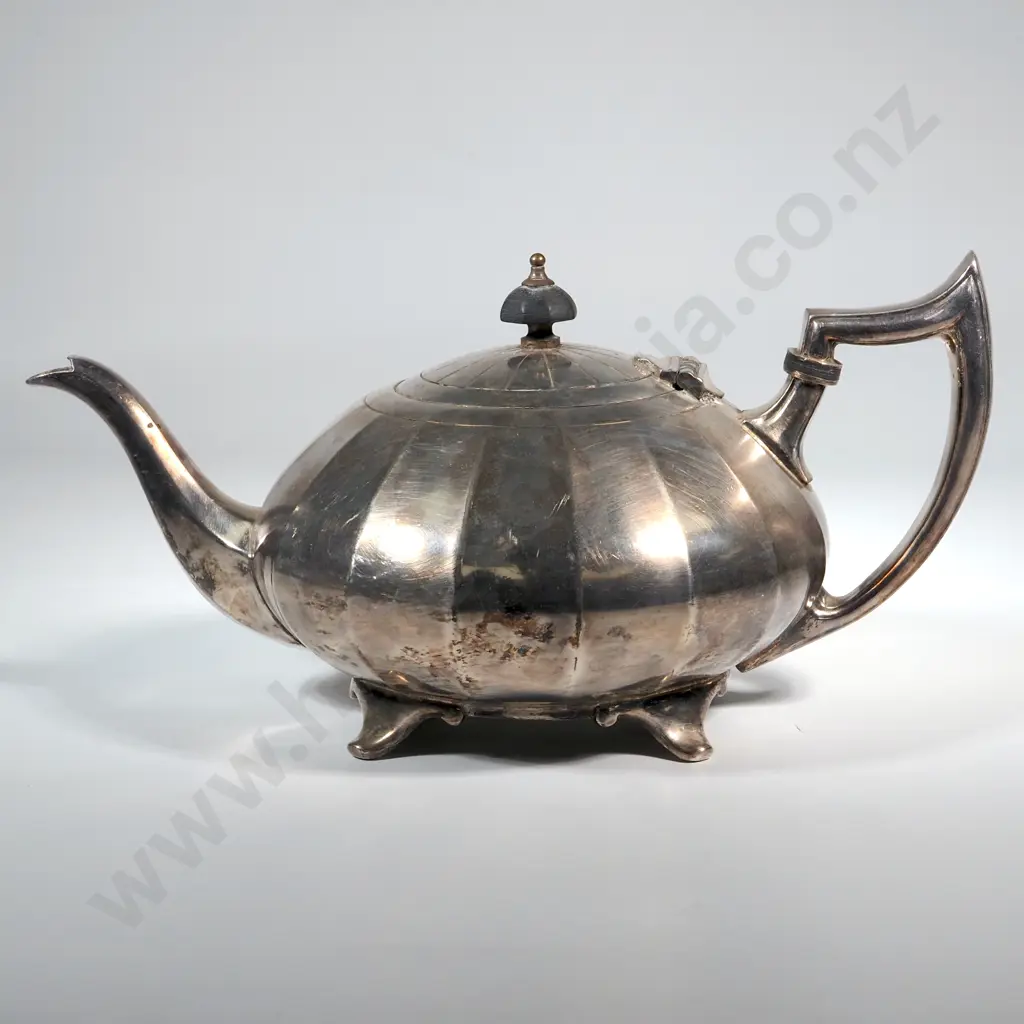 Silver Coloured Lidded Trinket Box w Raised & Coloured Tone Style Motif. Silver Plate Art Deco Tea Pot. Rimu Lidded Box. Image 1++