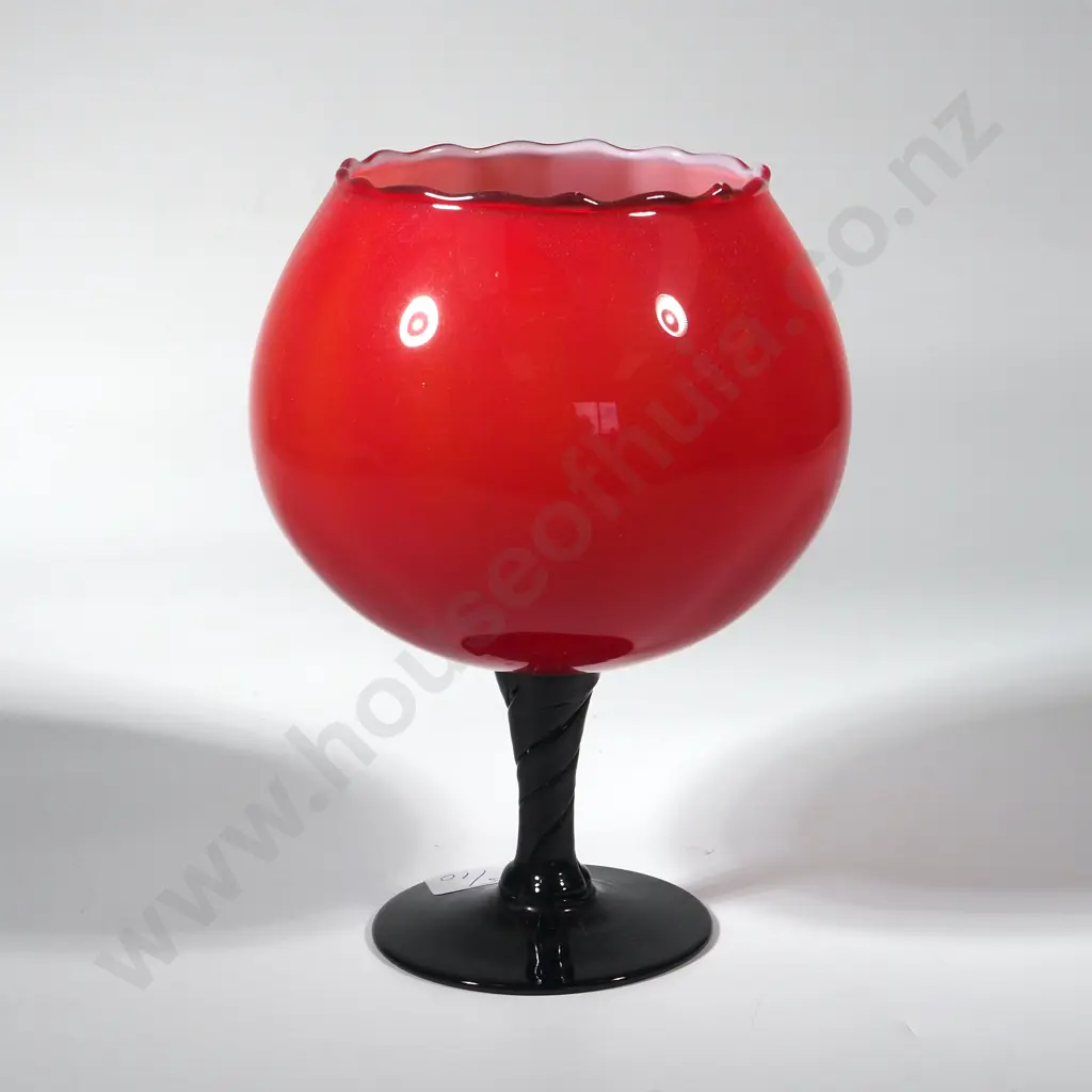 Vintage Italian Art Glass - Vibrant Orange/Red/Black Glass. Image 1++