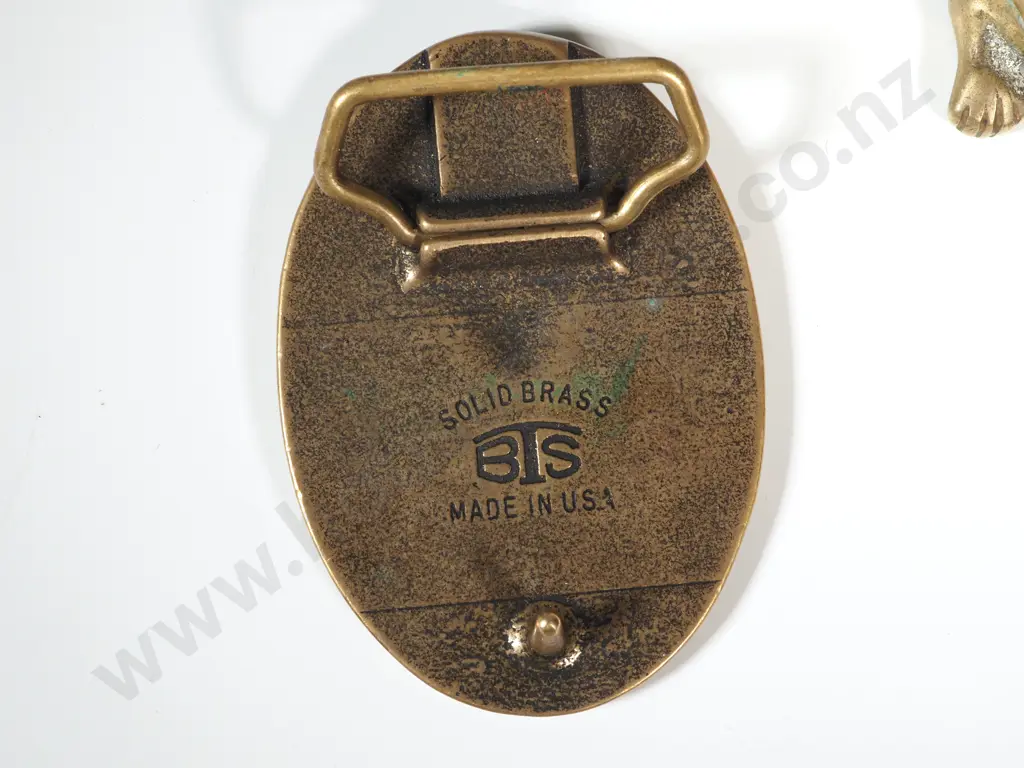 Two Small Crocodile Nut Crackers & An Oval Belt Buckle With Embossed Pointer In An Oval  Image 1++