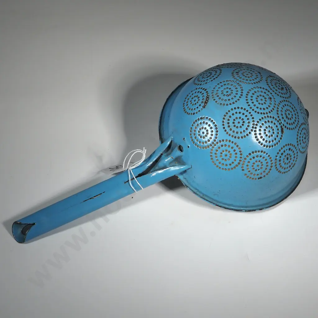 Vintage Pale Blue & White Sieve/Colander/ Strainer  with Handle & Side Hook Image 1++