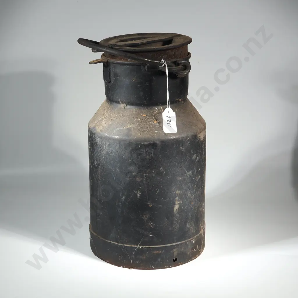 Vintage Rustic Iron Milk Churn /Can Image 1++