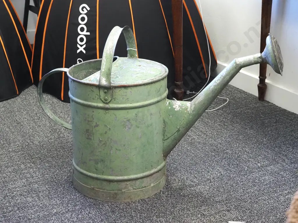 Vintage Large Green Metal Watering Can. Image 1++