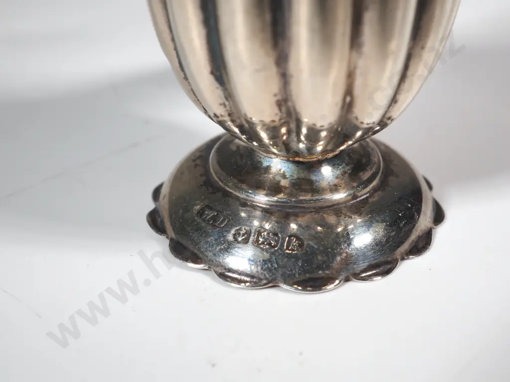 Sterling Silver Pepper Pot  Image 1++