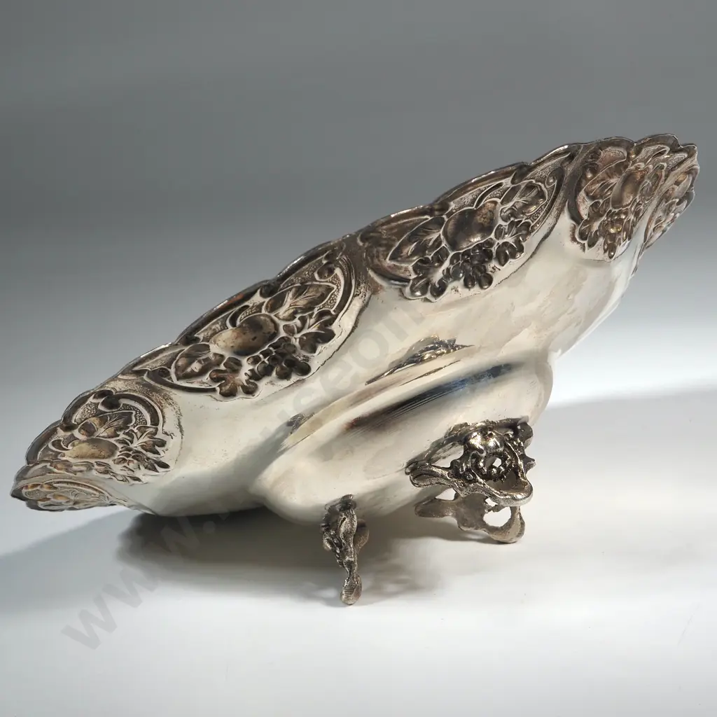 Ept Xeipos Bowl 925 Silver Bowl On Three Legs. The Rim Of The Bowl Embossed With Apples & Grapes  Image 1++