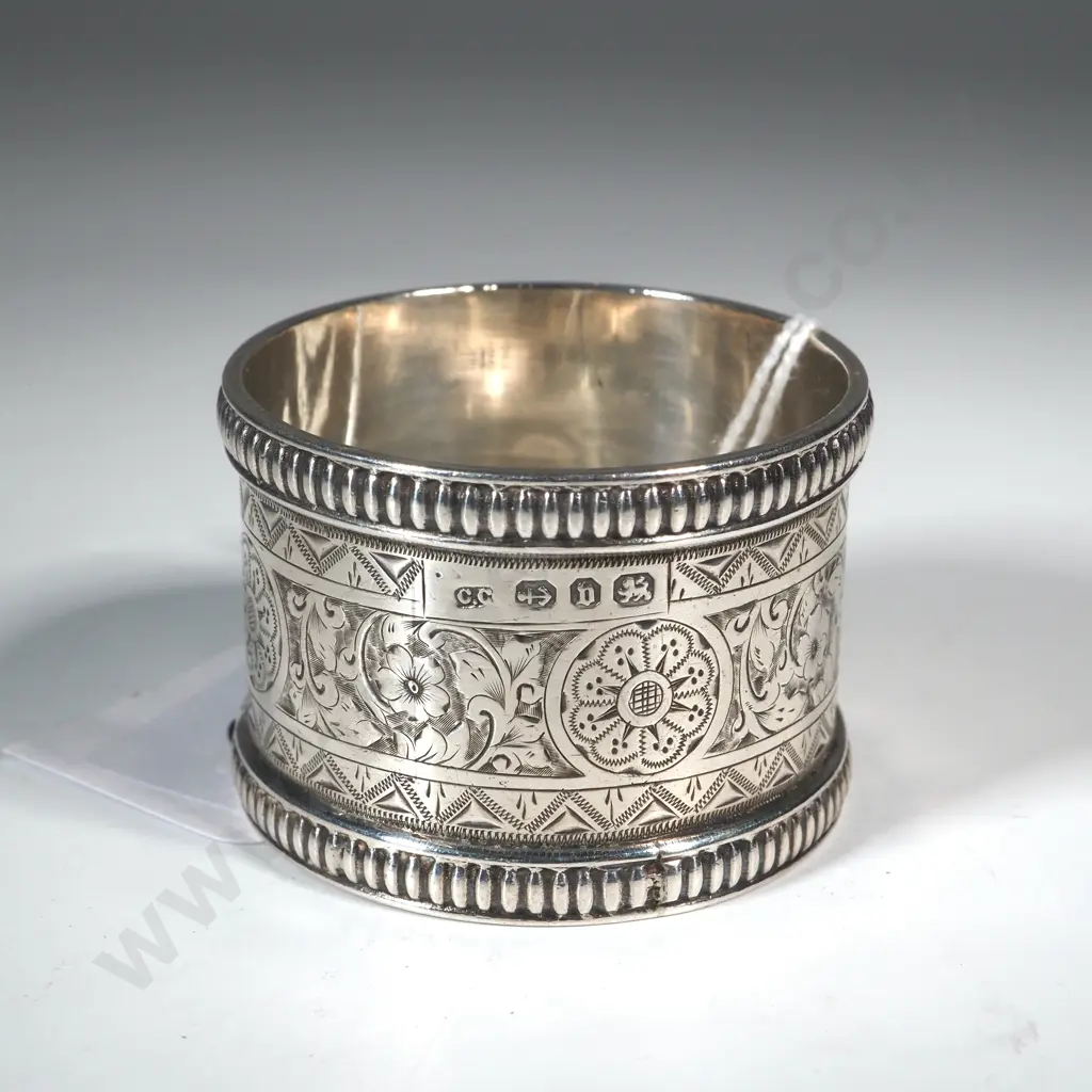 Heavy Sterling Silver Serviette Ring With Allover Engraved Decoration & Empty Cartouche Image 1++