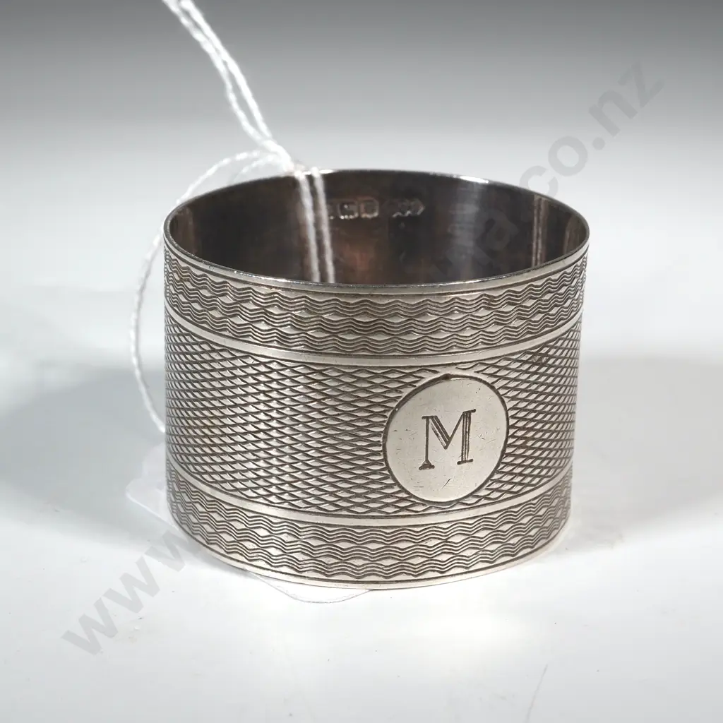 Sterling Silver Engine Turned Serviette Ring. Initialled M Image 1++