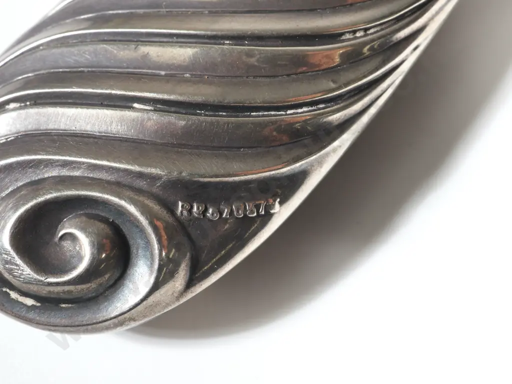 Sterling Silver Hand Mirror Decorated With Embossed Peacocks In The Art Nouveau Style. Birm 1901 Image 1++