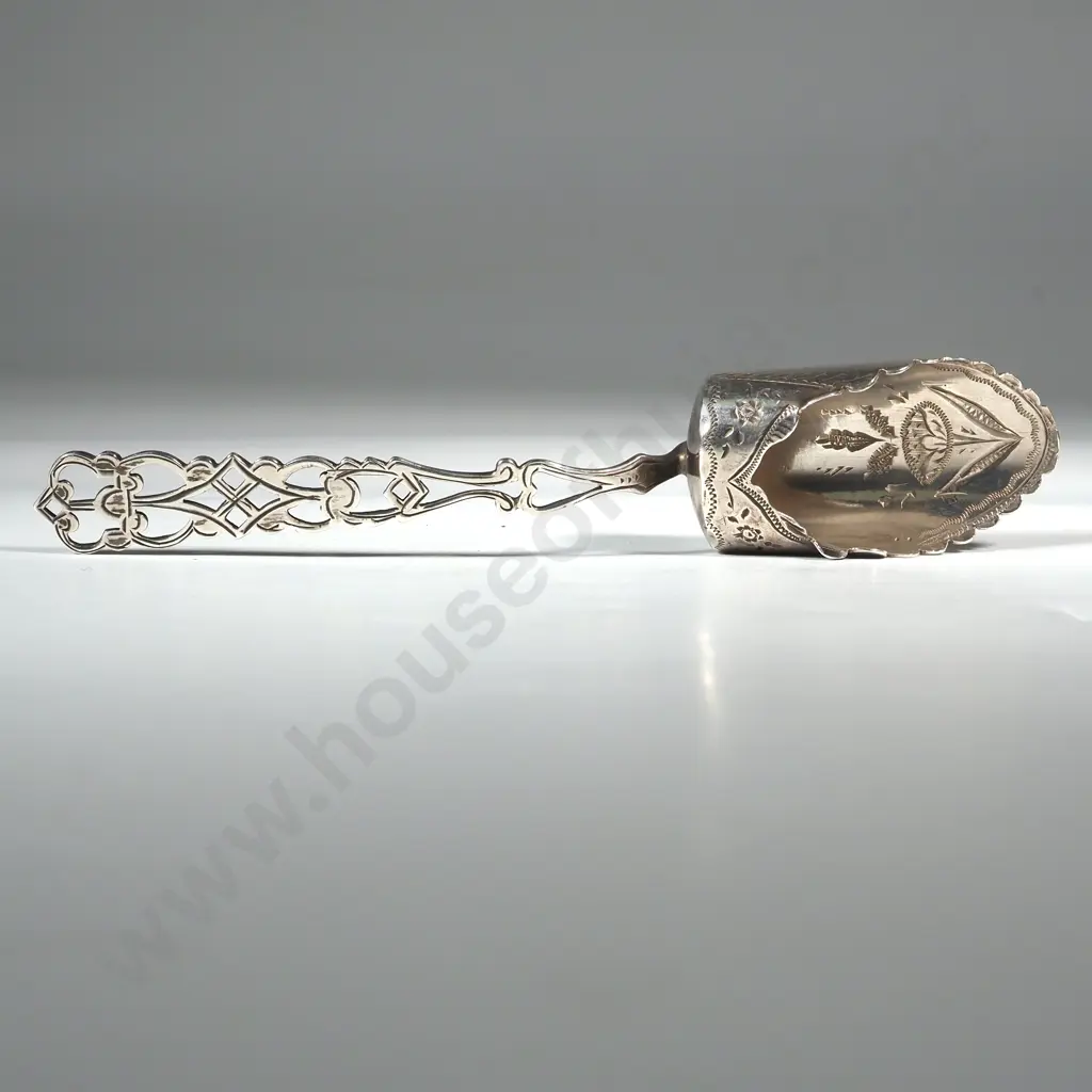 Sterling Silver Tea Caddy Spoon With Engraved Bowl & Pierced Handle. Image 1++