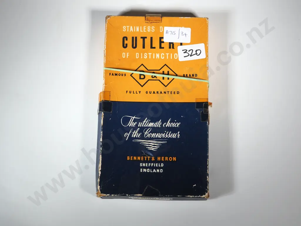 Set Of Six Bone Handled Butter Knives & Five Bakelite Handled Butter Knives  Image 1++