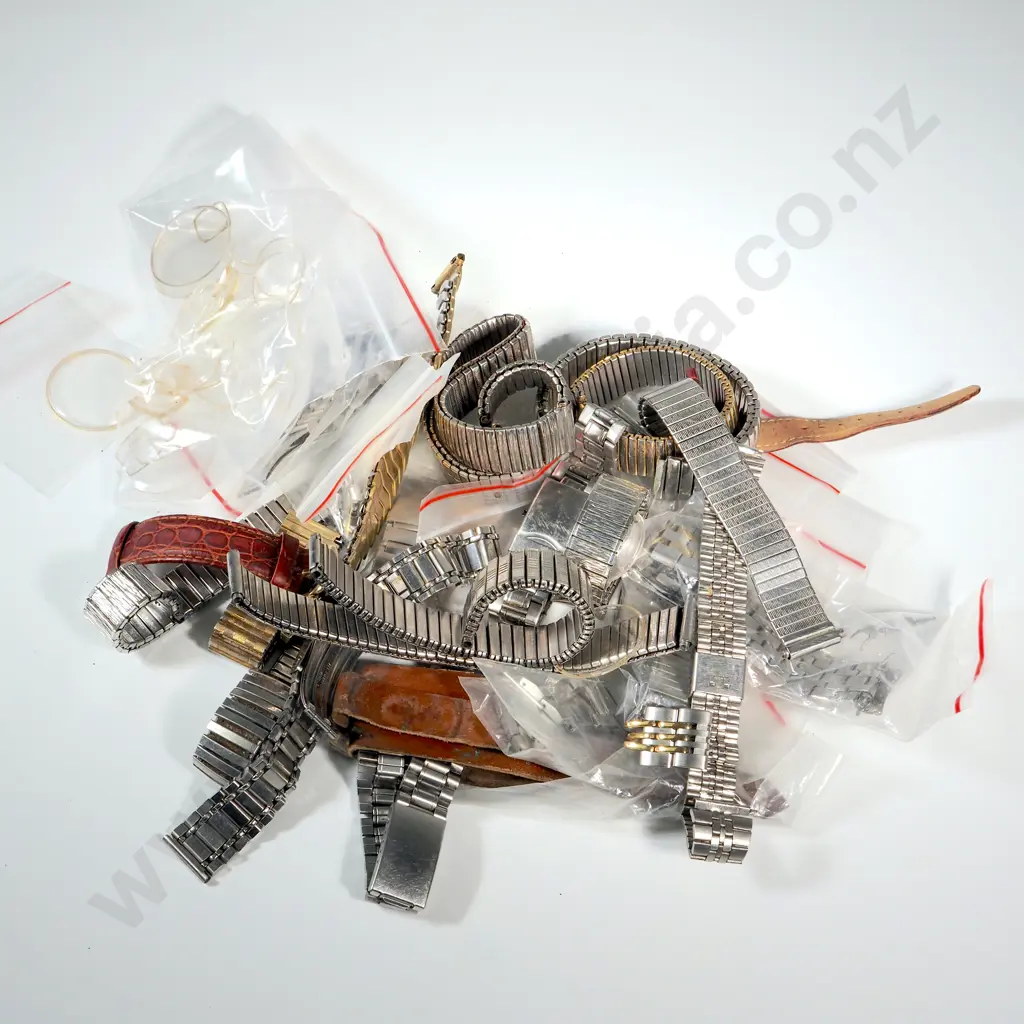 Bag Of Mainly Metal Watch Straps  Image 1++