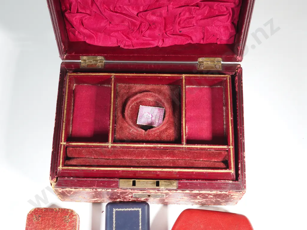 Vintage Leather Jewellery Box With Two Layers & Compartments, Stud Box & Various Vintage Jewellery Boxes Image 1++