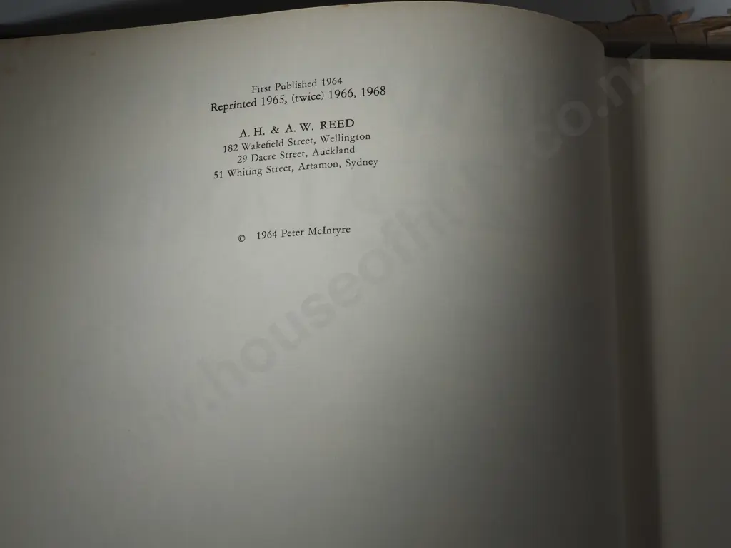 Peter McIntyre's New Zealand By Author Peter McIntyre. Publisher : A.H. & A.W. Reed Image 1++