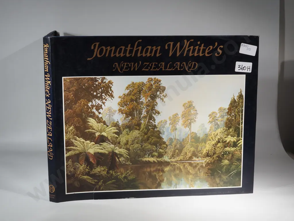 Jonathan White's New Zealand. John Hall-Jones. Hard Copy Without  Cover Image 1++