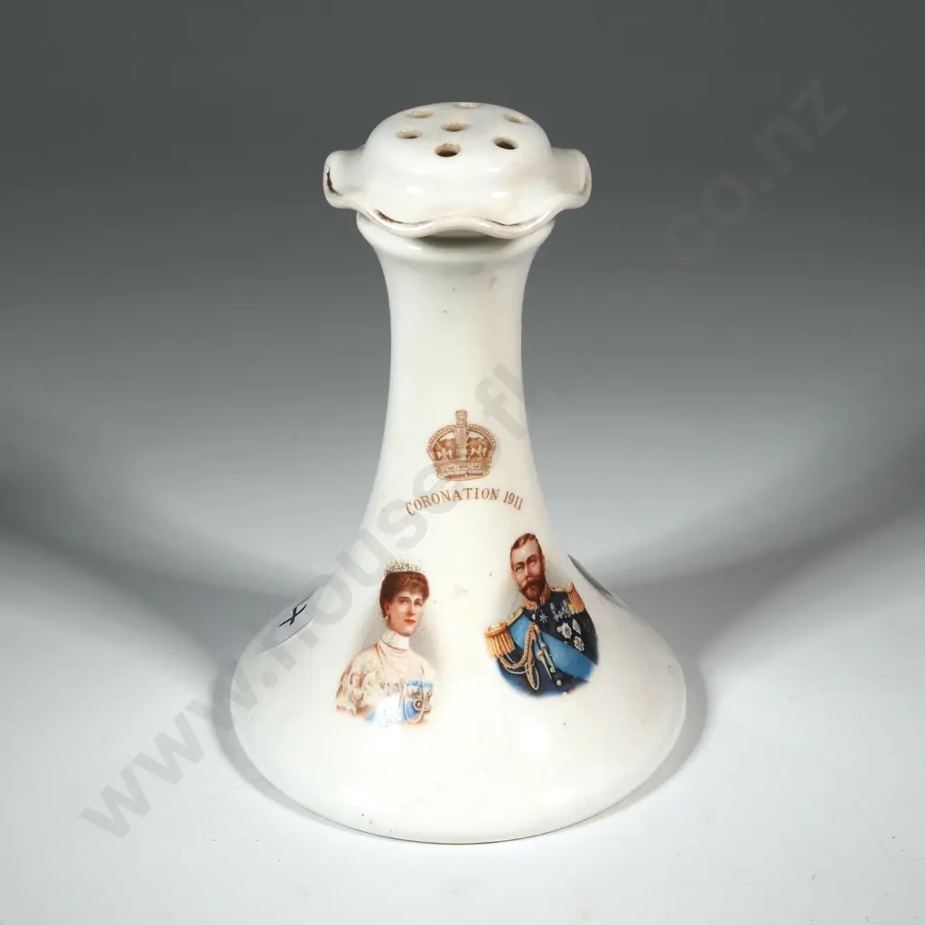 Rare Royal Doultan Hat Pin Stand Commemorating King George & Queen Mary Coronation 1911.. Image 1++