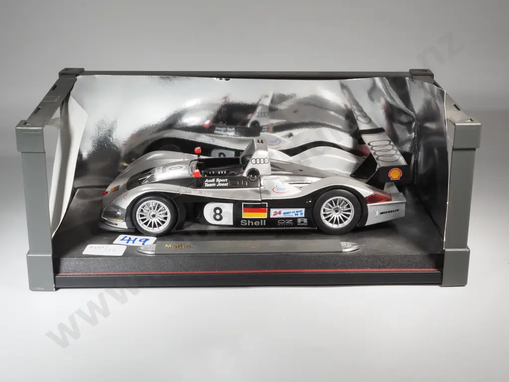 Maisto 1:18 Scale Diecast Model Of An Audi R&R Le Mans Racing Car 1999  Image 1++