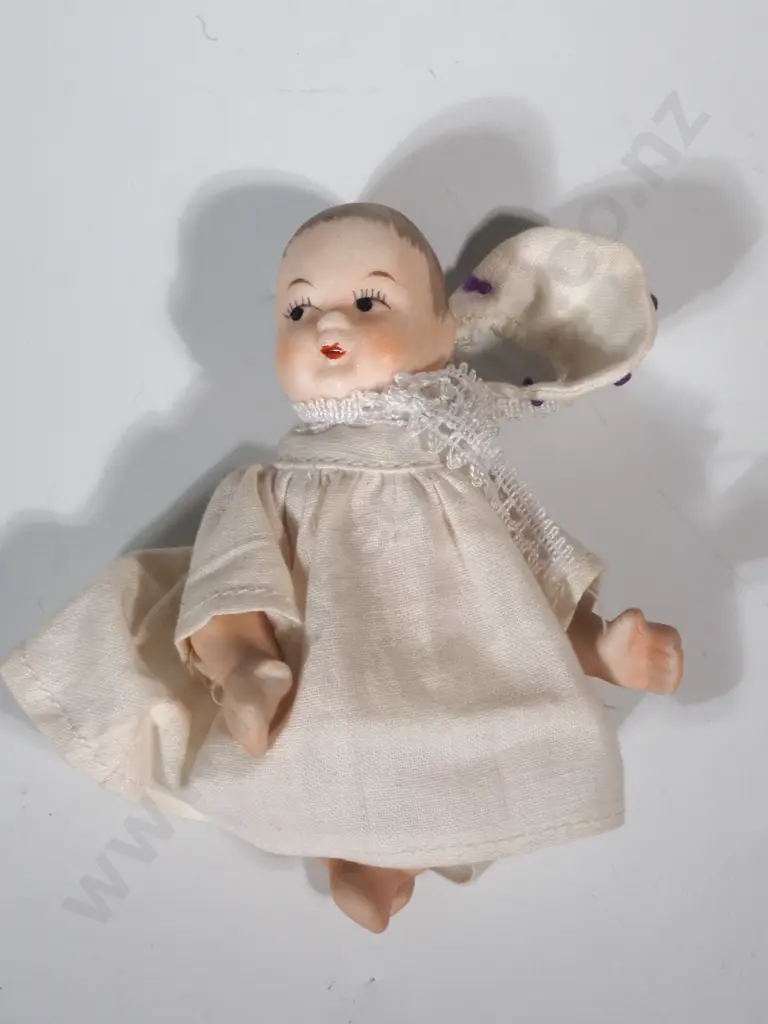 Miniature Bisque/China Doll  Image 1++