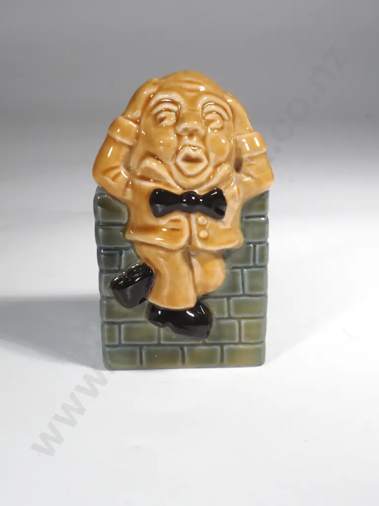 Wade Whimsies Depicting Humpty Dumpty Image 1++