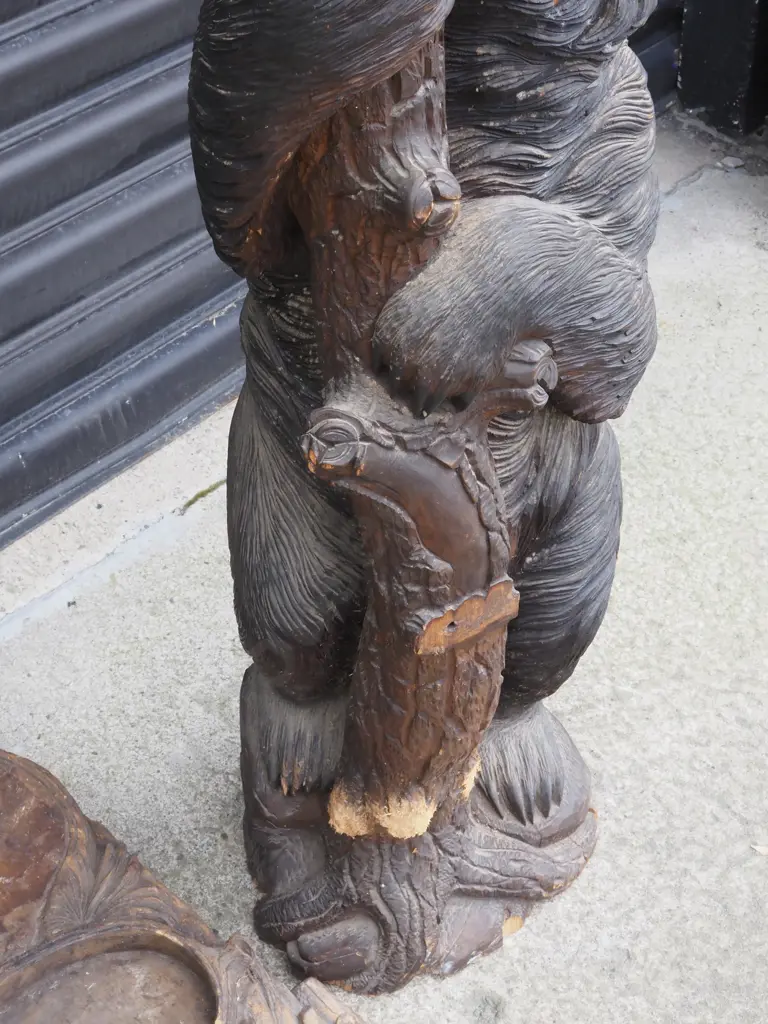 A 19th Black Forest Hall  Stand In The Form Of A Carved Bear. Extensive Damage. Image 1++