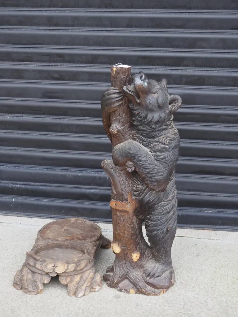 A 19th Black Forest Hall  Stand In The Form Of A Carved Bear. Extensive Damage. Image 1++