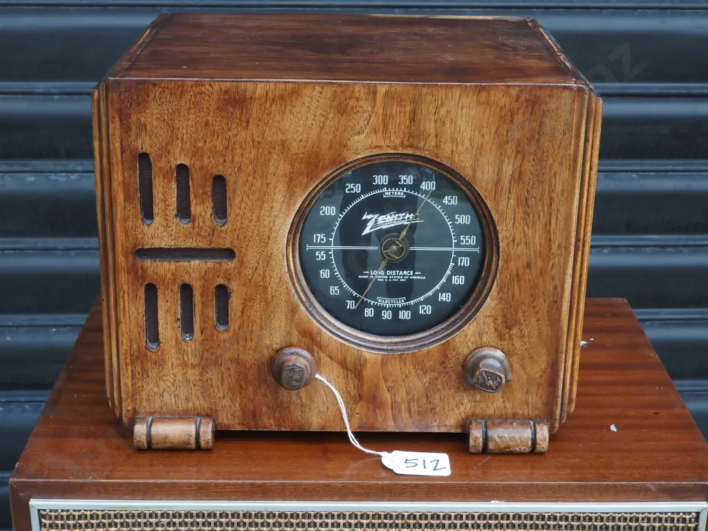 Vintage Zenith 5R216 "Cube" Tube Radio, Circa 1937  Image 1++
