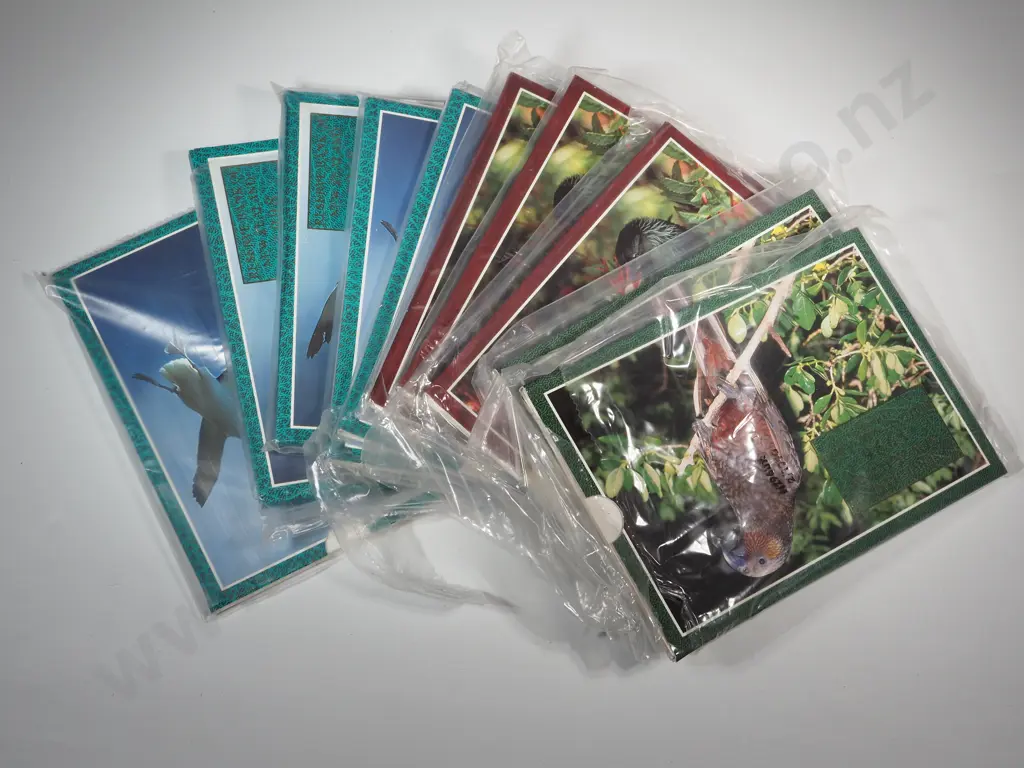 Ten New Zealand Uncirculated Coin Sets - 1996 /1995 /1998 Image 1++