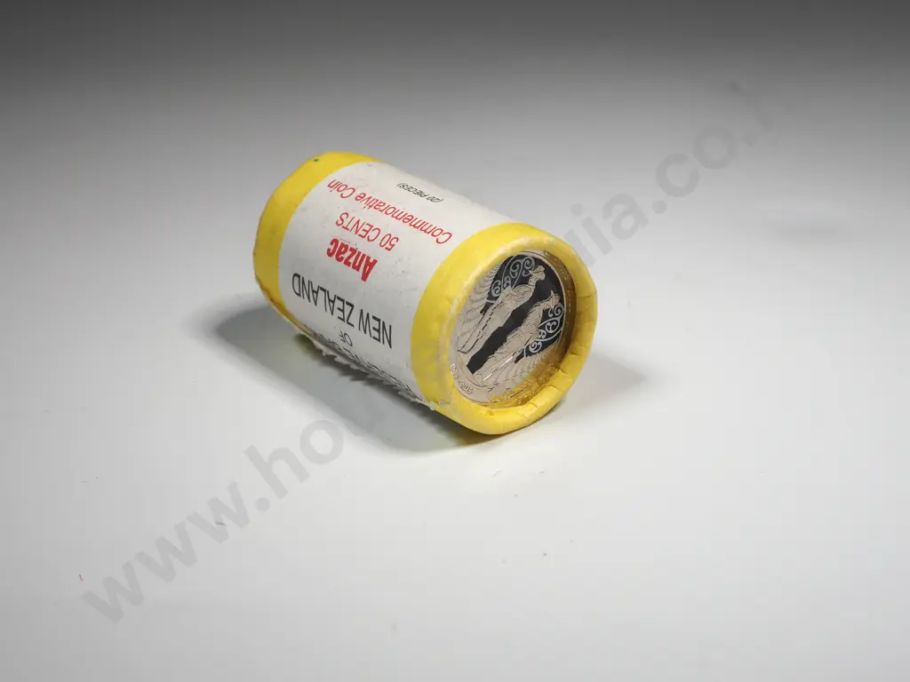 Roll of 20 2018 New Zealand Anzac 50 Cent Pieces  Image 1++